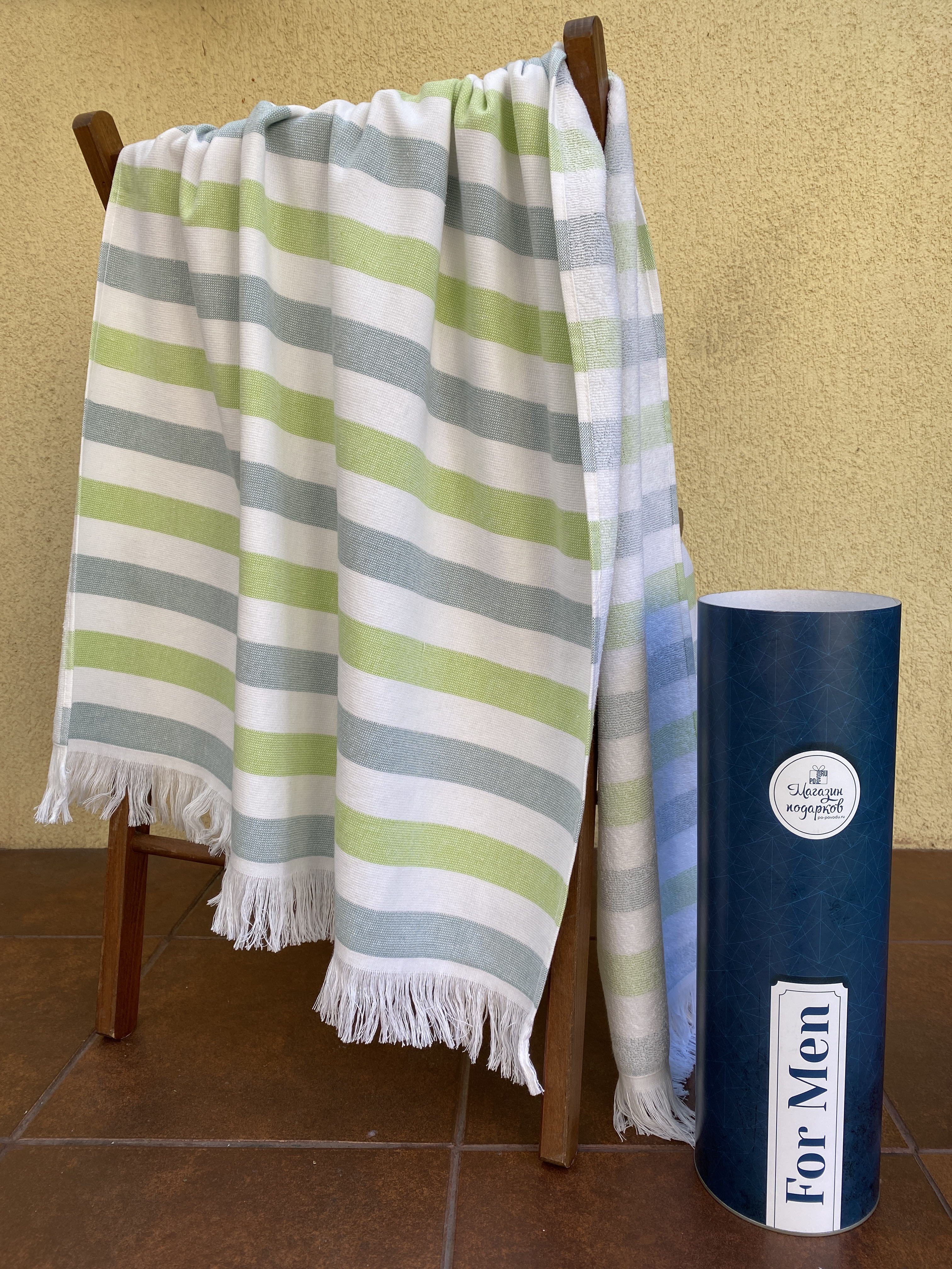 Полотенце пляжное в подарочном тубусе, мятное, для мужчины
